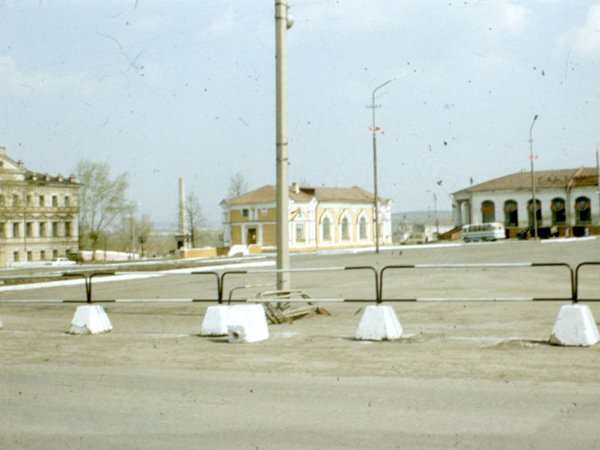 b3